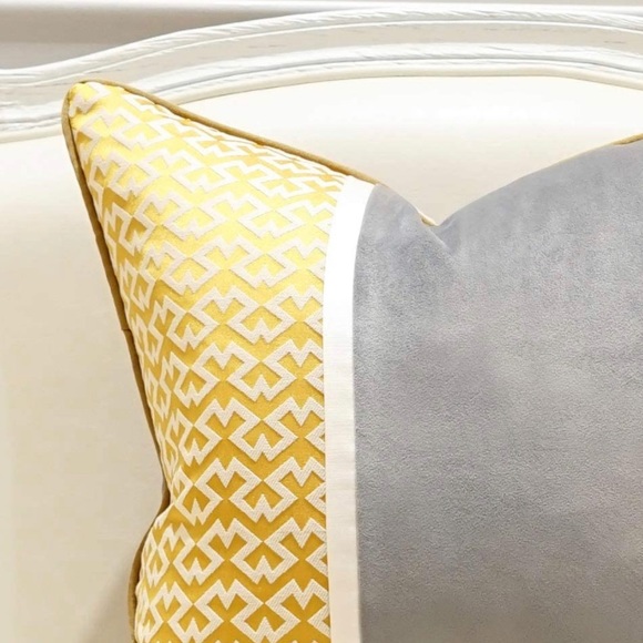 Luxury Home | Soft Velvet Jaquard Pillow Cover - Picture 5 of 7
